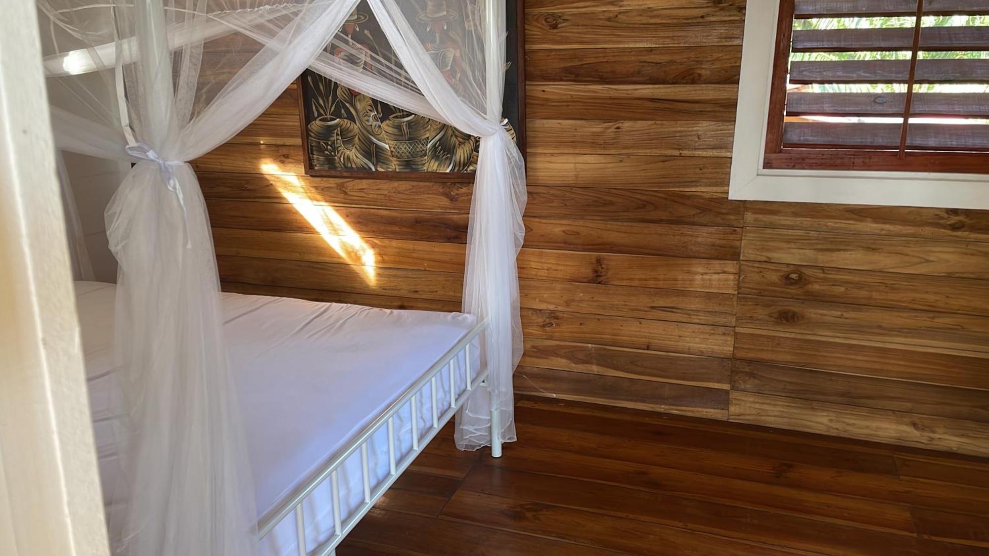 Dolphin Blue Paradise Bocas del Toro Exterior photo